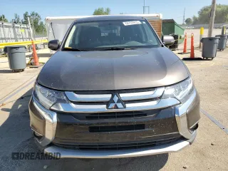 2018 Mitsubishi Outlander ES with VIN JA4AZ3A38JZ013798, listed as a Copart auction lot 62753915 with 111,069 mi miles and Salvage title. Bid and sale history available at DreamBid. Image 5.