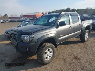 2014 Toyota Tacoma with VIN 3TMLU4EN3EM151545, listed as a IAAI auction lot 41821451 with 261,311 mi miles. Bid and sale history available at carsss.com. Image 19.