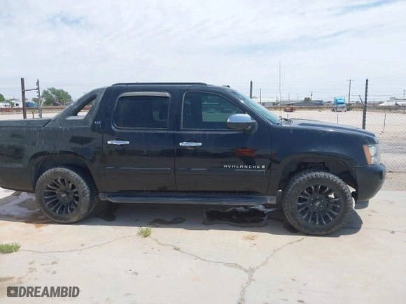 2008 Chevrolet Avalanche LT w/1LT with VIN 3GNFK12378G259908, listed as a IAAI auction lot 42048065 with 1 mi miles. Bid and sale history available at carsss.com. Image 12.