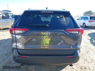 2022 Toyota RAV4 XLE with VIN 2T3W1RFV6NC209679, listed as a IAAI auction lot 41820957 with 25,755 mi miles. Bid and sale history available at carsss.com. Image 17.