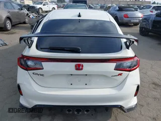 2023 Honda Civic Type R z VIN JHMFL5G44PX001921, wystawiony jako IAAI lot #42033169 z przebiegiem 18 913 mil mil oraz . Historia ofert i sprzedaży dostępna na DreamBid. Obrazek 17.