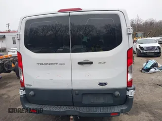 2016 Ford Transit XL с VIN 1FBZX2ZM9GKB27692, выставлен на аукционе IAAI как лот 41235918 с пробегом 145 627 миль миль и . История ставок и продаж доступна на DreamBid. Изображение 16.