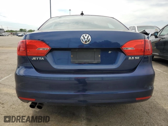 2011 Volkswagen Jetta SE with VIN 3VWDX7AJ8BM322833, listed as a Copart auction lot 56546615 with 140,808 mi miles and Salvage title. Bid and sale history available at DreamBid. Image 6.