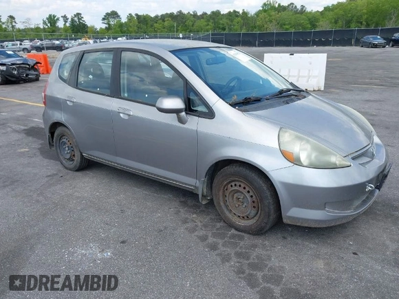 2008 Honda Fit z VIN JHMGD38438S030619, wystawiony jako IAAI lot #42010052 z przebiegiem 147 588 mil mil oraz . Historia ofert i sprzedaży dostępna na DreamBid. Obrazek 1.