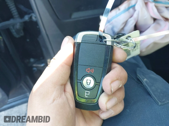 2020 Ford Edge SE z VIN 2FMPK3G97LBA92060, wystawiony jako IAAI lot #41791142 z przebiegiem 59 578 mil mil oraz . Historia ofert i sprzedaży dostępna na DreamBid. Obrazek 11.