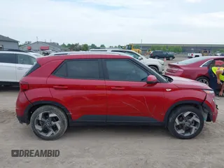 2022 Hyundai Venue SEL z VIN KMHRC8A3XNU151557, wystawiony jako IAAI lot #42492414 z przebiegiem 33 954 mil mil oraz . Historia ofert i sprzedaży dostępna na DreamBid. Obrazek 13.