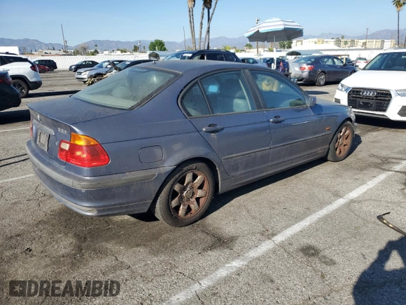 1999 BMW 3 Series 323i with VIN WBAAM3339XCA80486, listed as a Copart auction lot 50371435 with 133,847 mi miles and Clean Title. Bid and sale history available at carsss.com. Image 3.