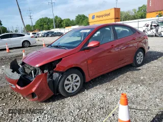 2017 Hyundai Accent SE z VIN KMHCT4AE1HU358813, wystawiony jako Copart lot #56662425 z przebiegiem 101 678 mil mil oraz Szkody całkowita. Historia ofert i sprzedaży dostępna na DreamBid. Obrazek 1.