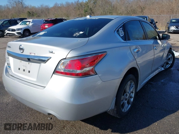 2015 Nissan Altima SL with VIN 1N4AL3AP2FN402676, listed as a IAAI auction lot 41754544 with 165,443 mi miles and . Bid and sale history available at DreamBid. Image 4.