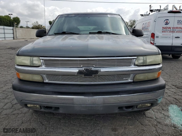2002 Chevrolet Tahoe LS with VIN 1GNEC13T22R268336, listed as a Copart auction lot 50947675 with 238,425 mi miles and Salvage Title. Bid and sale history available at carsss.com. Image 5.