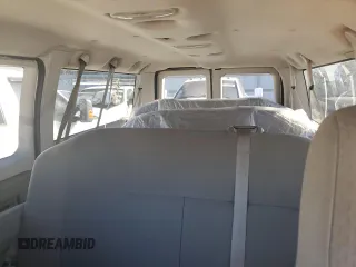 2009 Ford Econoline Passenger XL с VIN 1FBNE31L69DA77094, выставлен на аукционе Copart как лот 44905115 с пробегом 186 403 миль миль и Списание • Salvage title. История ставок и продаж доступна на DreamBid. Изображение 10.