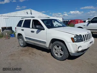 2006 Jeep Grand Cherokee Laredo with VIN 1J4GR48K66C255979, listed as a IAAI auction lot 40365800 with 177,982 mi miles. Bid and sale history available at carsss.com. Image 1.