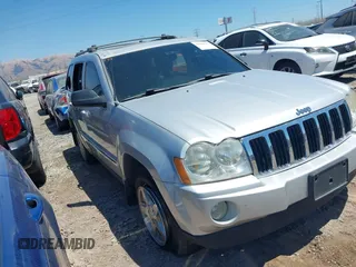 2005 Jeep Grand Cherokee Limited with VIN 1J4HR58N55C561719, listed as a IAAI auction lot 42648942 with 70,106 mi miles and . Bid and sale history available at DreamBid. Image 1.