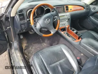 2004 Lexus SC 430 z VIN JTHFN48Y040058272, wystawiony jako Copart lot #55596645 z przebiegiem 179 363 mil mil oraz Tytuł czysty. Historia ofert i sprzedaży dostępna na DreamBid. Obrazek 8.