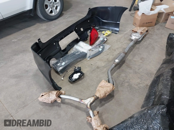 2019 Subaru Ascent Premium with VIN 4S4WMACDXK3442512, listed as a IAAI auction lot 42311693 with 84,490 mi miles and . Bid and sale history available at DreamBid. Image 12.
