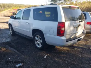2007 Chevrolet Suburban LT with VIN 3GNFC160X7G298486, listed as a IAAI auction lot 41494944 with 348,108 mi miles and . Bid and sale history available at DreamBid. Image 3.