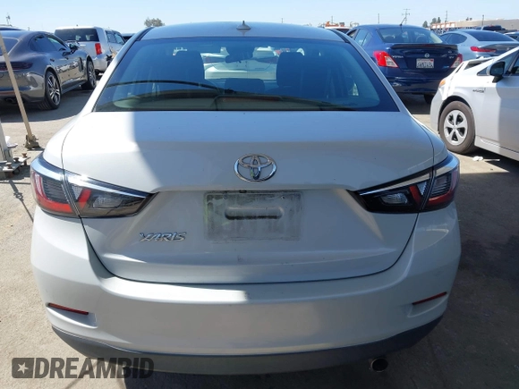 2019 Toyota Yaris L с VIN 3MYDLBYV5KY512111, выставлен на аукционе IAAI как лот 42317107 с пробегом 74 632 миль миль и . История ставок и продаж доступна на DreamBid. Изображение 16.