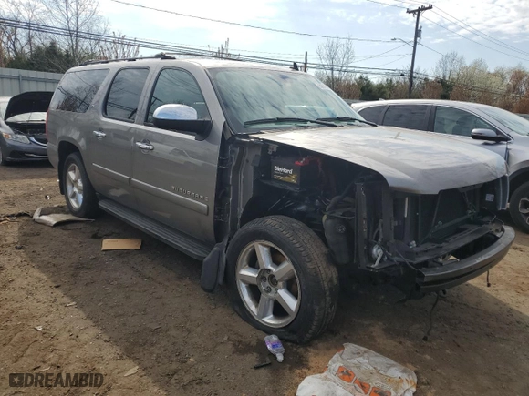 2007 Chevrolet Suburban LT with VIN 3GNFK16387G207034, listed as a Copart auction lot 53916845 with 138,015 mi miles and Salvage Title. Bid and sale history available at carsss.com. Image 4.