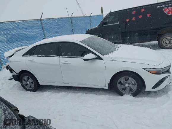 2024 Hyundai Elantra SE with VIN KMHLL4DG1RU764086, listed as a IAAI auction lot 41525779 with 4,261 mi miles and . Bid and sale history available at DreamBid. Image 14.