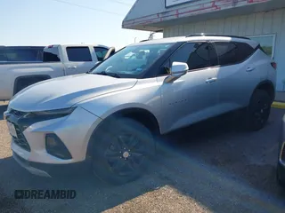 2020 Chevrolet Blazer LT z VIN 3GNKBCRS8LS557218, wystawiony jako IAAI lot #42132485 z przebiegiem 119 752 mil mil oraz . Historia ofert i sprzedaży dostępna na DreamBid. Obrazek 2.