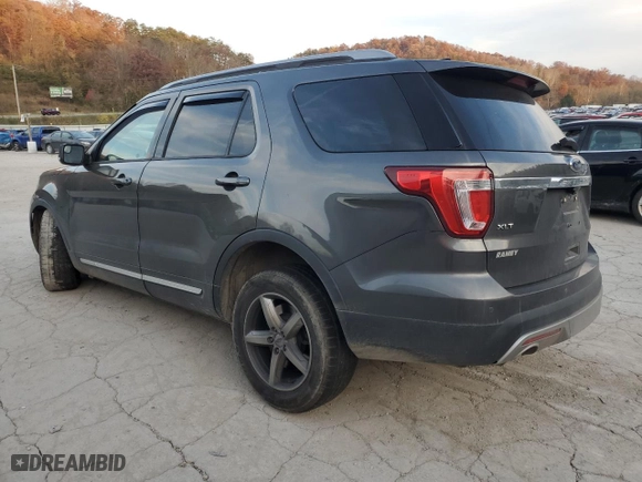 2017 Ford Explorer XLT with VIN 1FM5K8D85HGD83429, listed as a Copart auction lot 77774024 with 98,160 mi miles and Salvage Title. Bid and sale history available at carsss.com. Image 2.
