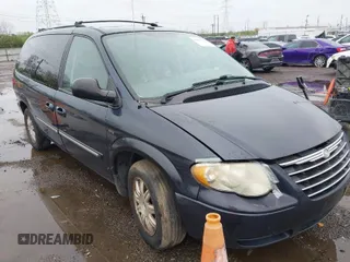 2007 Chrysler Town & Country LWB Touring with VIN 2A4GP54L87R278957, listed as a IAAI auction lot 41951140 with 172,389 mi miles. Bid and sale history available at carsss.com. Image 1.