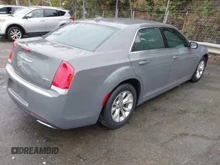 2018 Chrysler 300 Touring with VIN 2C3CCAAG2JH340676, listed as a IAAI auction lot 41869000 with 137,341 mi miles. Bid and sale history available at carsss.com. Image 4.