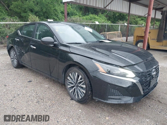 2024 Nissan Altima SV with VIN 1N4BL4DV9RN377820, listed as a IAAI auction lot 42204495 with 35,532 mi miles and . Bid and sale history available at carsss.com. Image 1.
