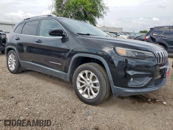 2019 Jeep Cherokee Latitude with VIN 1C4PJLCB6KD264183, listed as a Copart auction lot 64871745 with 121,556 mi miles and Salvage title. Bid and sale history available at DreamBid. Image 4.