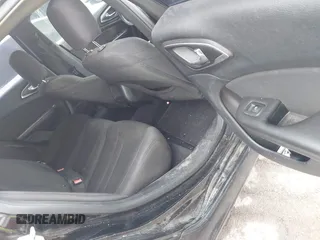 2015 Chrysler 200 Limited with VIN 1C3CCCAB8FN543196, listed as a IAAI auction lot 42670297 with 187,381 mi miles and . Bid and sale history available at DreamBid. Image 8.