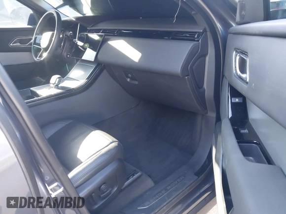 2025 Land Rover Range Rover Velar S с VIN SALYJ2EX5SA392822, выставлен на аукционе IAAI как лот 42259634 с пробегом 4 289 миль миль и . История ставок и продаж доступна на DreamBid. Изображение 5.