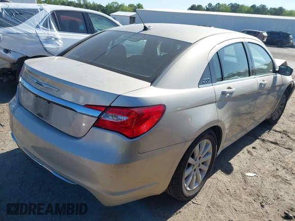 2014 Chrysler 200 Touring with VIN 1C3CCBBB7EN117992, listed as a IAAI auction lot 42060449 with 139,147 mi miles. Bid and sale history available at carsss.com. Image 4.