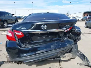 2017 Nissan Altima SV z VIN 1N4AL3AP9HC176490, wystawiony jako IAAI lot #41341165 z przebiegiem 155 020 mil mil oraz . Historia ofert i sprzedaży dostępna na DreamBid. Obrazek 16.