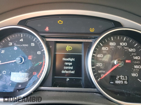 2015 Audi Q7 3.0T Premium Plus with VIN WA1LGAFEXFD015148, listed as a Copart auction lot 48402065 with 188,916 mi miles and Salvage Title. Bid and sale history available at carsss.com. Image 9.