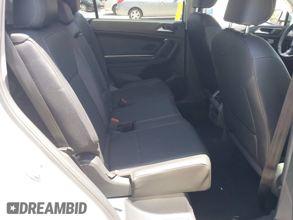 2018 Volkswagen Tiguan SEL с VIN 3VV3B7AX2JM018897, выставлен на аукционе IAAI как лот 42313472 с пробегом 97 362 миль миль и . История ставок и продаж доступна на DreamBid. Изображение 8.
