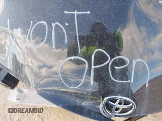 2006 Toyota Prius with VIN JTDKB20U163168898, listed as a IAAI auction lot 40875261 with Not Provided miles. Bid and sale history available at carsss.com. Image 10.