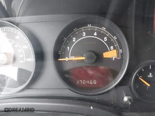 2016 Jeep Patriot Sport with VIN 1C4NJPBBXGD562646, listed as a IAAI auction lot 41929451 with 170,460 mi miles. Bid and sale history available at carsss.com. Image 7.