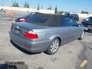 2006 BMW 3 Series 325Ci with VIN WBABW33426PX84492, listed as a IAAI auction lot 41658186 with 152,477 mi miles. Bid and sale history available at carsss.com. Image 4.