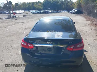 2016 Nissan Altima SR with VIN 1N4AL3AP0GC183732, listed as a IAAI auction lot 40519031 with 72,053 mi miles and . Bid and sale history available at carsss.com. Image 16.