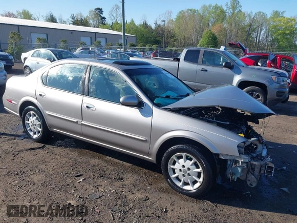 2000 Nissan Maxima GXE z VIN JN1CA31D5YT501086, wystawiony jako IAAI lot #41982095 z przebiegiem 184 012 mil mil oraz . Historia ofert i sprzedaży dostępna na DreamBid. Obrazek 1.