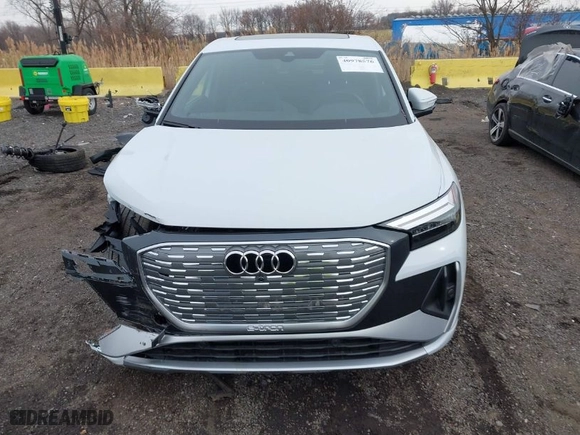 2024 Audi Q4 e-tron Sportback Premium Plus with VIN WA13UBFZ3RP084588, listed as a IAAI auction lot 40978576 with NaN miles. Bid and sale history available at carsss.com. Image 12.