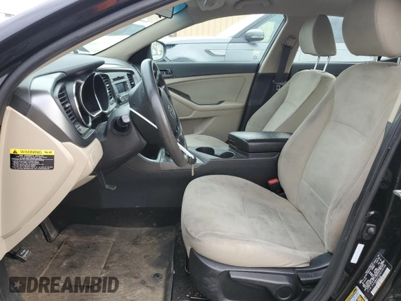 2013 Kia Optima LX z VIN 5XXGM4A73DG236538, wystawiony jako Copart lot #54799965 z przebiegiem 176 640 mil mil oraz Szkoda całkowita • Salvage title. Historia ofert i sprzedaży dostępna na DreamBid. Obrazek 7.