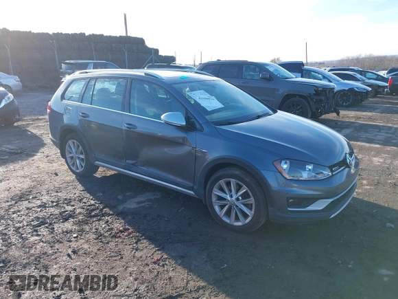 2017 Volkswagen Golf S с VIN 3VWH17AU3HM514845, выставлен на аукционе IAAI как лот 41590834 с пробегом 84 954 миль миль и . История ставок и продаж доступна на DreamBid. Изображение 1.