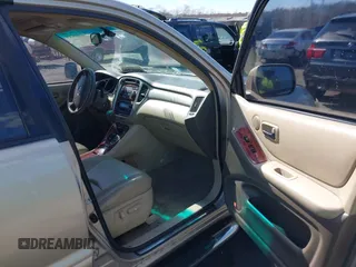 2005 Toyota Highlander z VIN JTEEP21A150093876, wystawiony jako IAAI lot #41808749 z przebiegiem 308 481 mil mil oraz . Historia ofert i sprzedaży dostępna na DreamBid. Obrazek 5.
