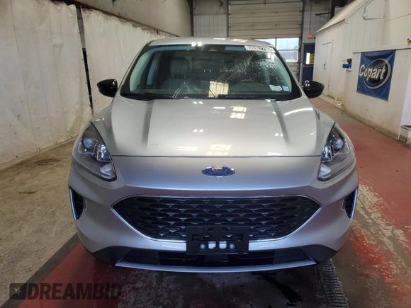 2022 Ford Escape SE with VIN 1FMCU9G68NUB09303, listed as a Copart auction lot 50367795 with 110,088 mi miles and Clean Title. Bid and sale history available at DreamBid. Image 5.