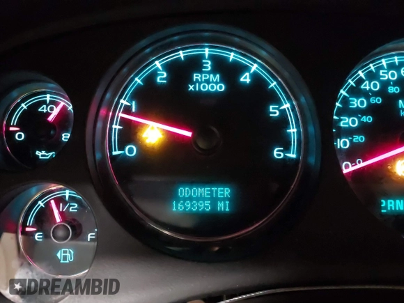 2007 GMC Yukon XL SLT with VIN 1GKFK163X7J225868, listed as a IAAI auction lot 41549662 with 169,395 mi miles. Bid and sale history available at carsss.com. Image 7.