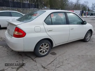 2003 Toyota Prius with VIN JT2BK18U630070910, listed as a IAAI auction lot 41628888 with 139,584 mi miles. Bid and sale history available at carsss.com. Image 4.