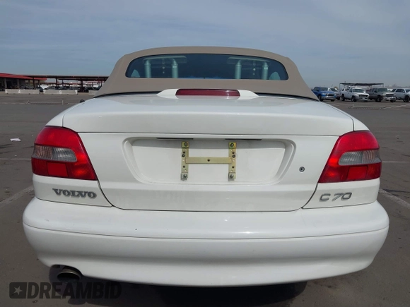 2000 Volvo C70 with VIN YV1NC53D7YJ011411, listed as a IAAI auction lot 41578675 with 63,978 mi miles. Bid and sale history available at carsss.com. Image 16.