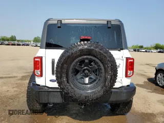 2024 Ford Bronco Big Bend z VIN 1FMDE7BH7RLA34989, wystawiony jako Copart lot #56479135 z przebiegiem 16 320 mil mil oraz Czysty tytuł • Clean title. Historia ofert i sprzedaży dostępna na DreamBid. Obrazek 6.