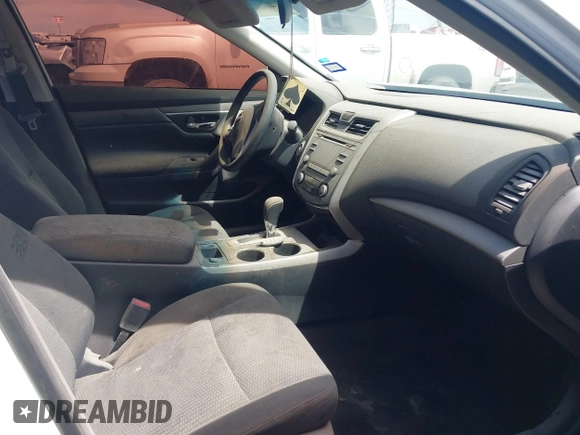 2015 Nissan Altima 2.5 S with VIN 1N4AL3AP2FC570488, listed as a IAAI auction lot 41824748 with 73,590 mi miles. Bid and sale history available at carsss.com. Image 5.